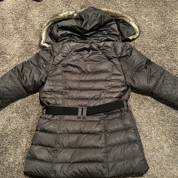 Ladies Northface Winter Jacket - Picture 4 of 9